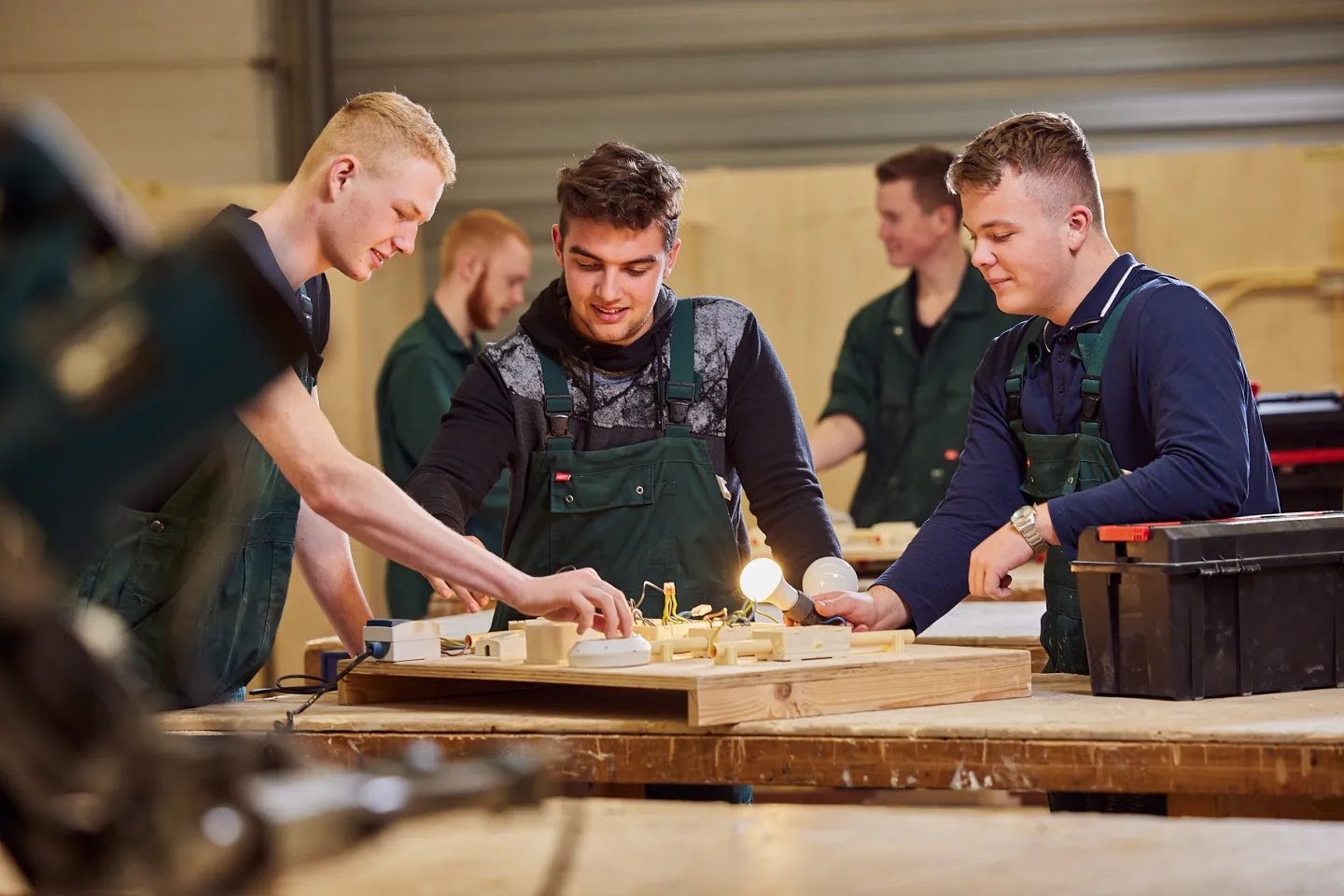 Groep-veva-bouw-studenten-aan-het-werk