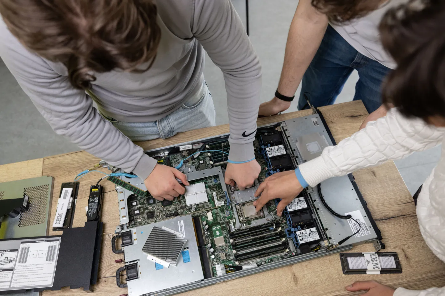 Apparatuur en hardware
