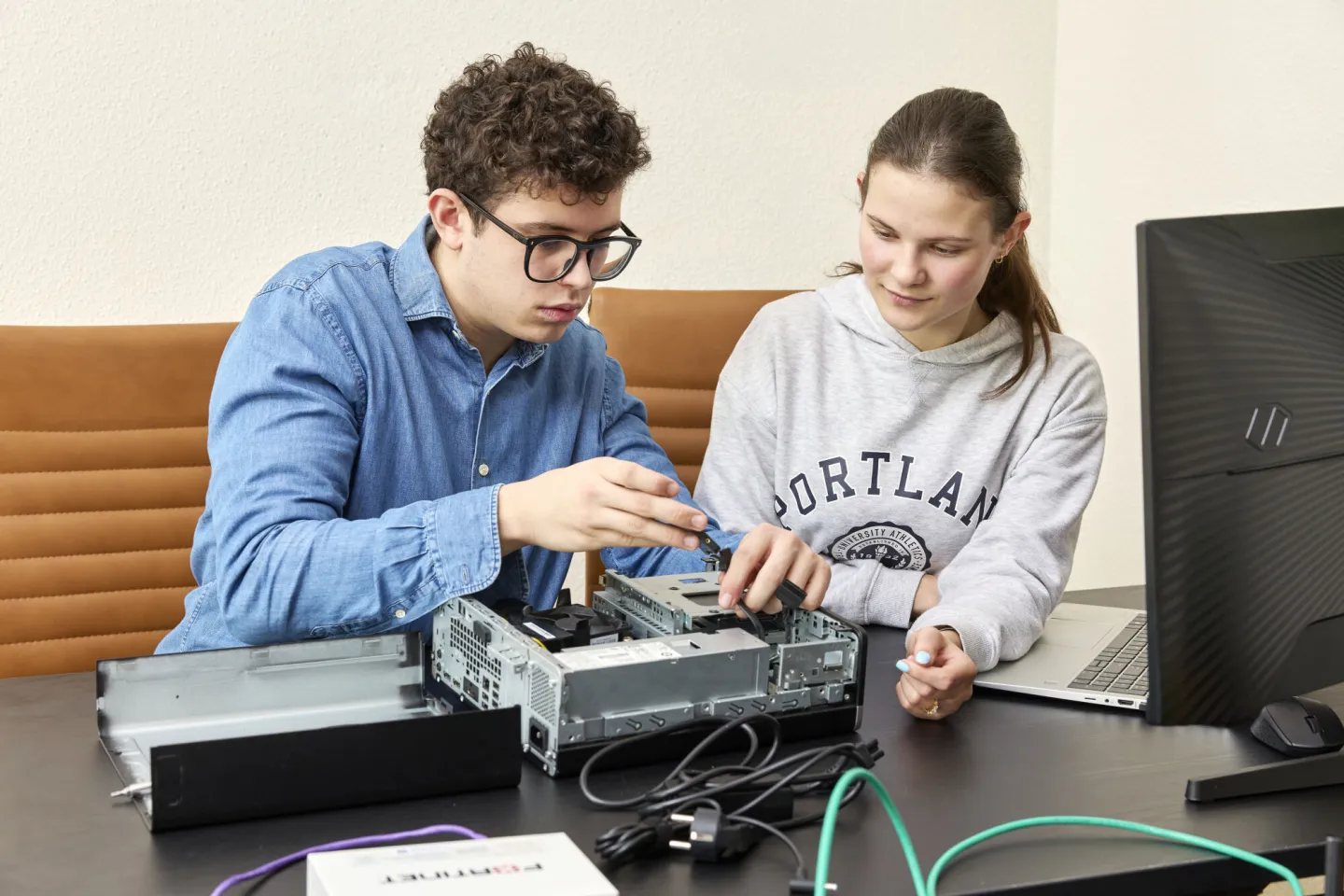 Student ICT vervangt hardware op stageplek