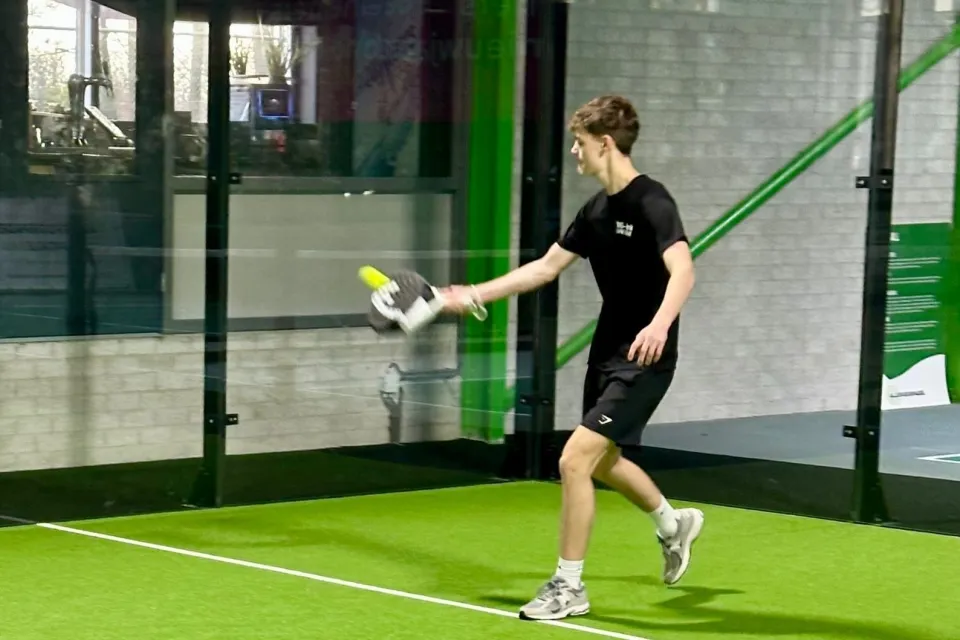 Joran doet aan padel