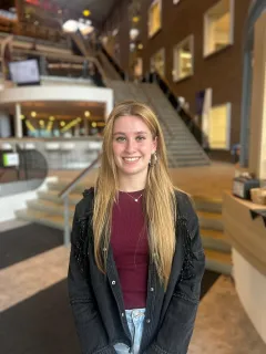 Jill, student Analist