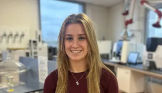 Jill, student Analist