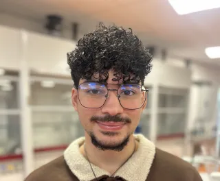 Sabir, student Analist