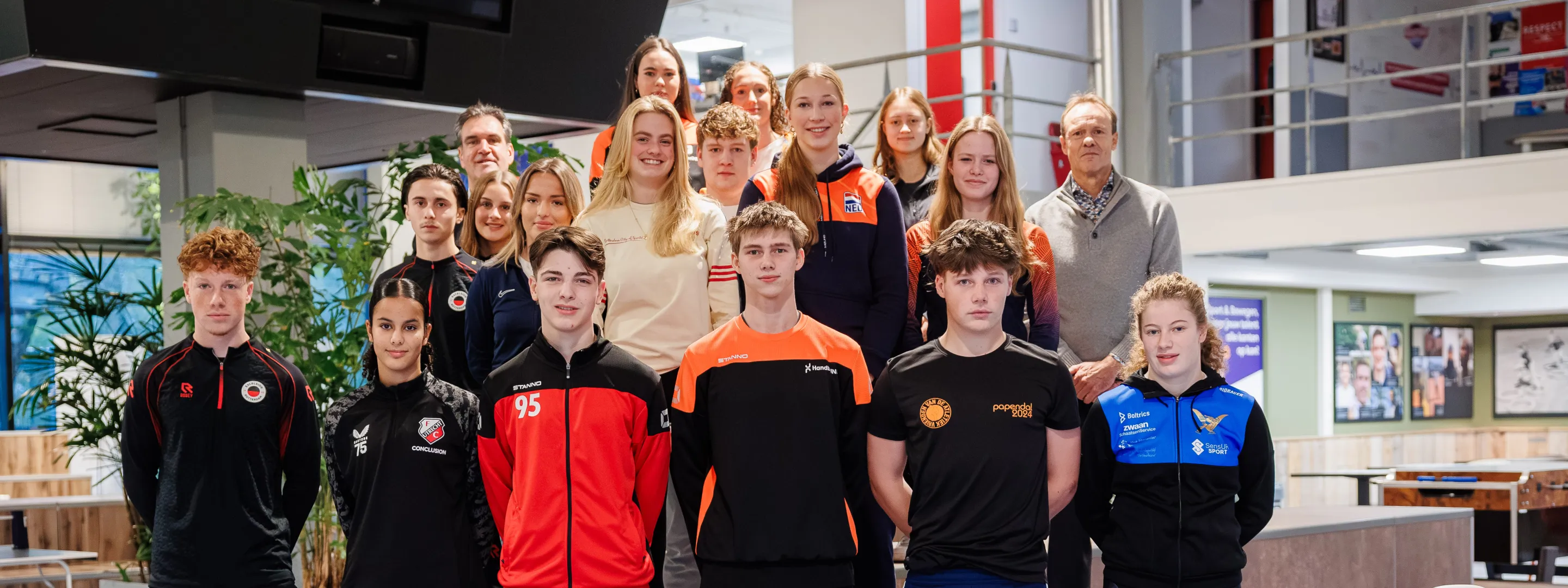 Topsporters tekenen contract bij ROC Midden Nederland